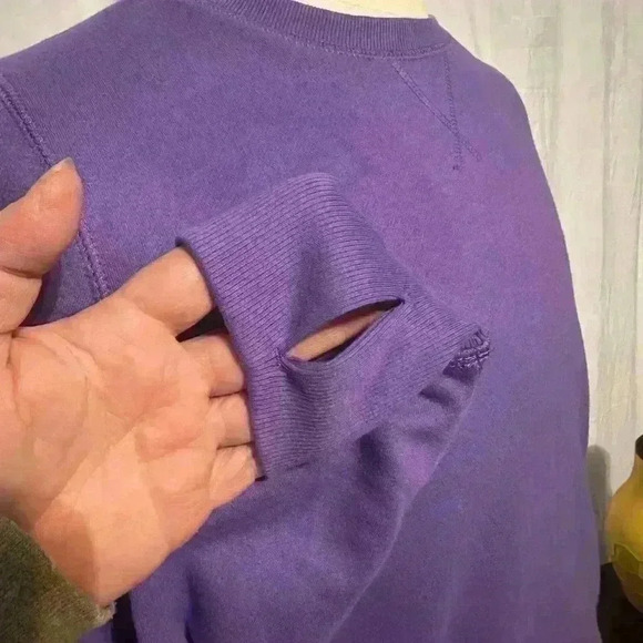 Tek Gear Ultra soft 
Purple 
Women’s Sweatshirt. 
Size Medium
Non smoking home - Picture 4 of 5